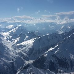 Flugwegposition um 15:09:33: Aufgenommen in der Nähe von Bezirk Surselva, Schweiz in 3850 Meter
